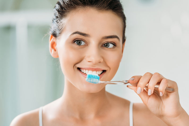 ¿Cada cuándo debemos cambiar nuestro cepillo dental?